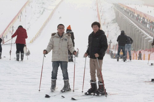 大訊，年會(huì)，年終活動(dòng)，滑雪